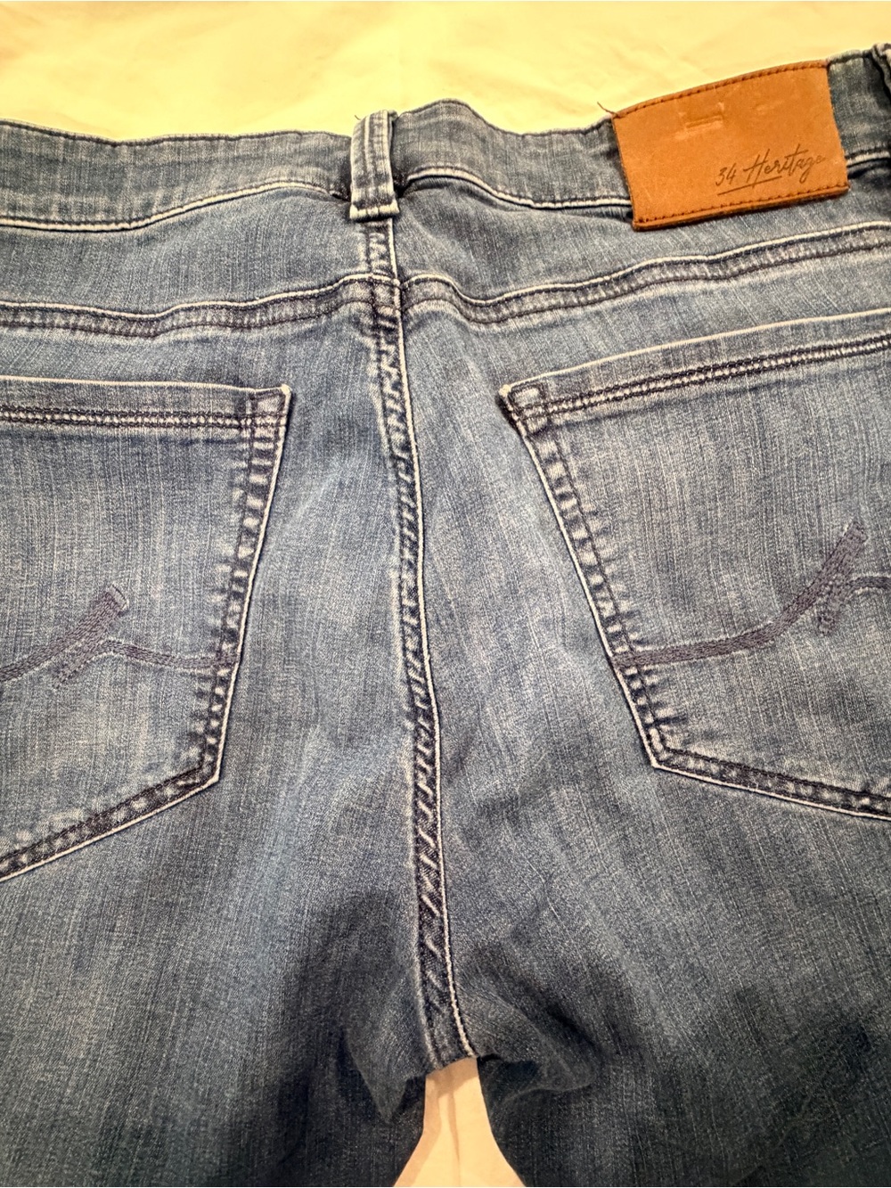 Men's 34 Heritage Straight Jeans 31x34